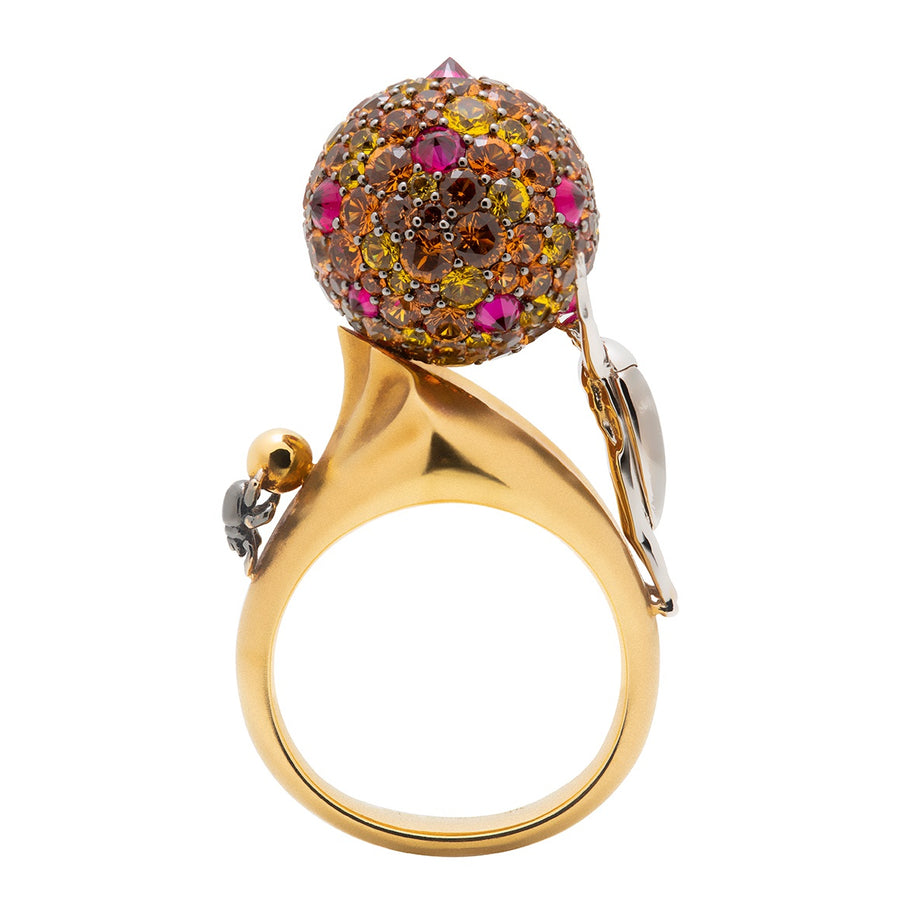Sisyphus ring yellow gold and gemstones